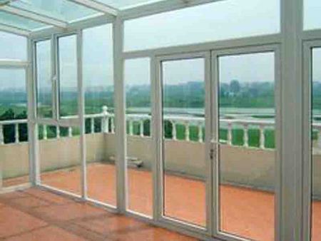 武威铝合金仿古门窗多少钱一平方米,铝门窗多少钱