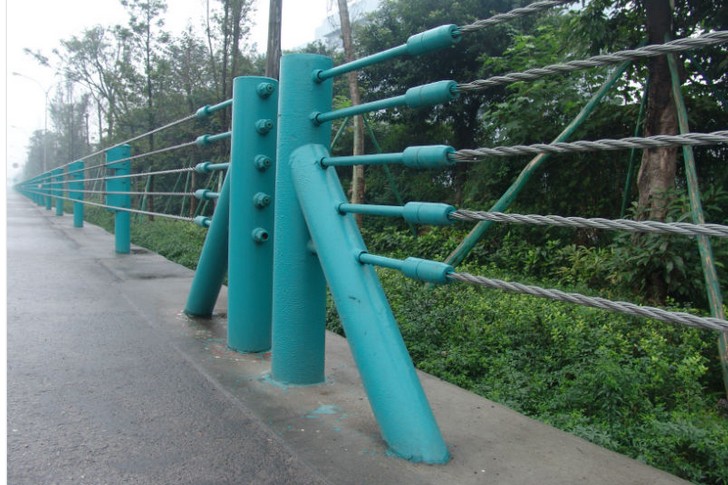 中国钢绳护栏，划算的钢绳护栏衡水哪有供应