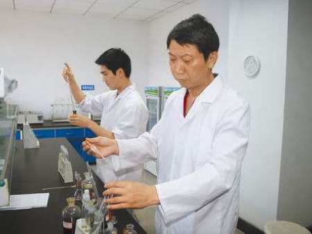 中衛(wèi)水質(zhì)檢測單位-污水廢水檢測找寧夏新夢環(huán)保科技有限公司